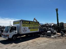 Best Retail Junk Removal  in Mccook, NE